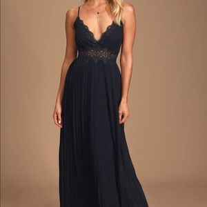 Lulu’s Romantic Intentions Black Pleated Maxi